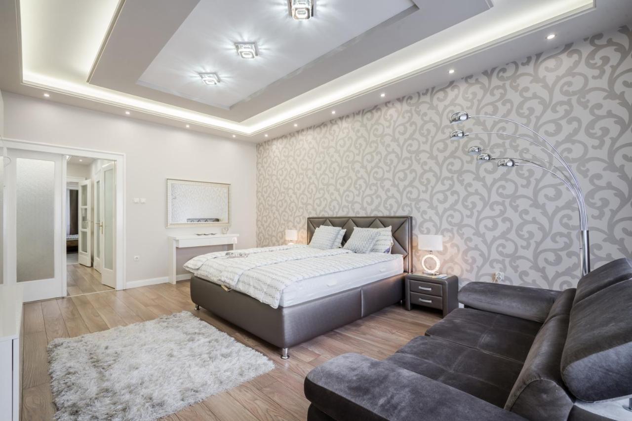 Bpr Ethereal Panoramic Suite With A/C & Balcony ブダペスト エクステリア 写真
