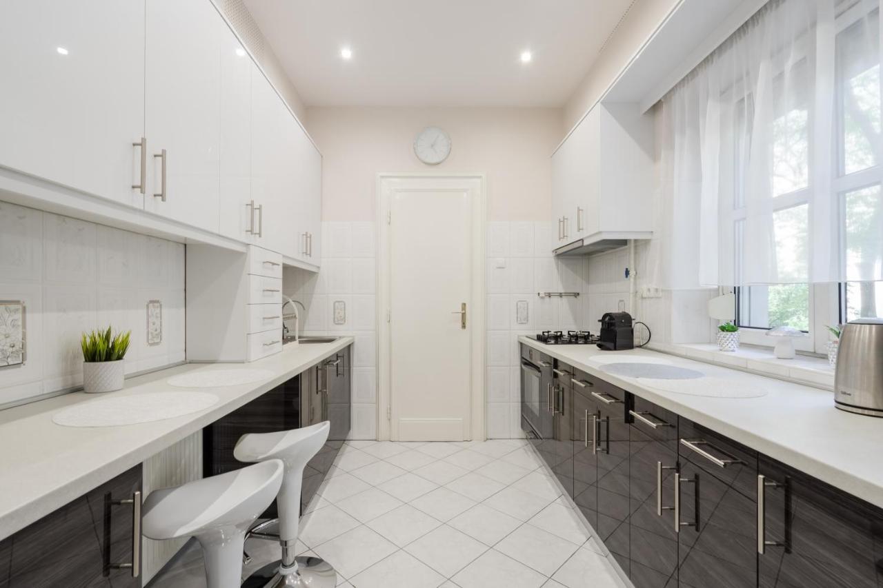 Bpr Ethereal Panoramic Suite With A/C & Balcony ブダペスト エクステリア 写真